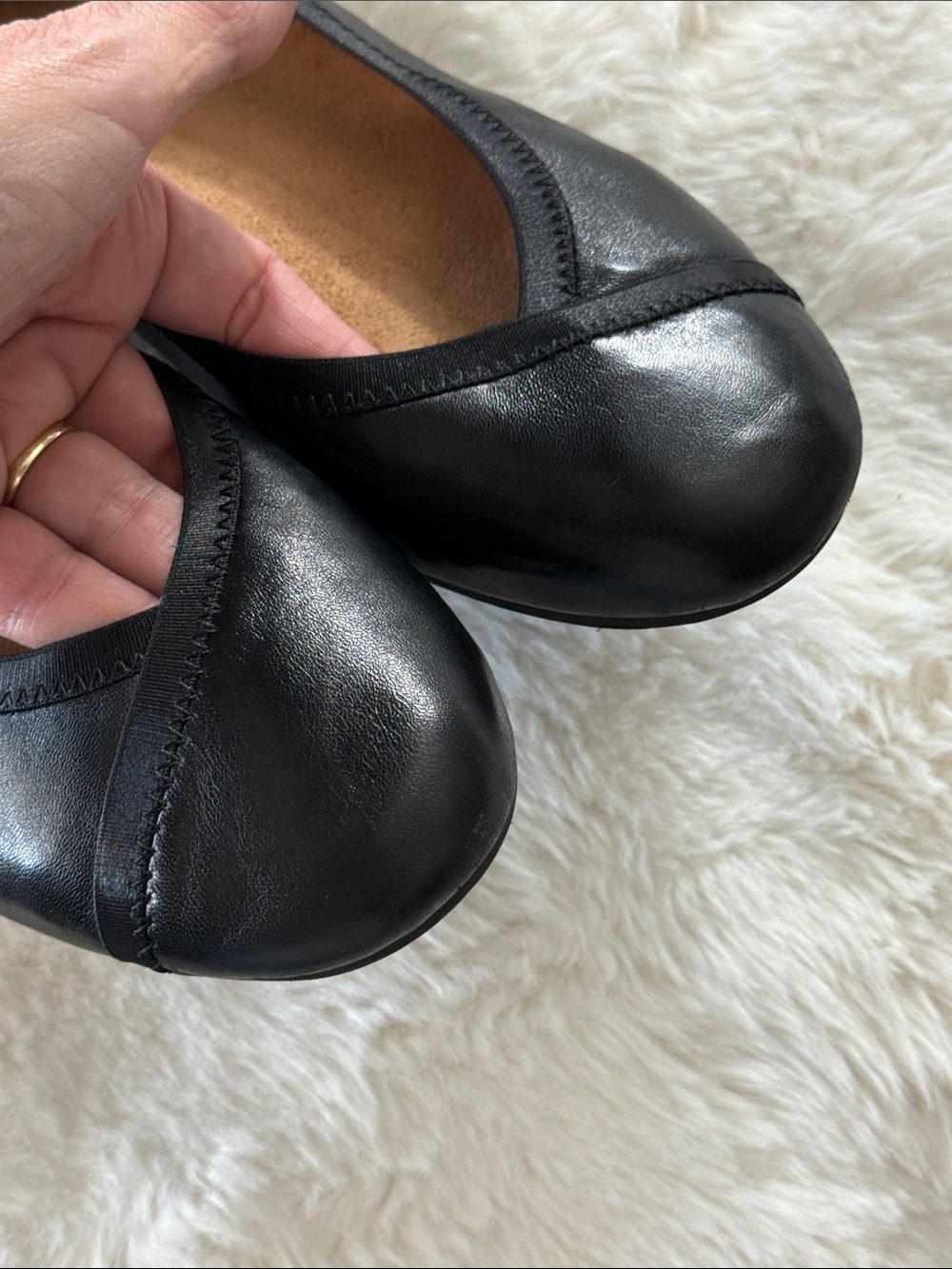 Vionic Caroll Orthotic Leather Ballet Flats - Picture 7 of 9
